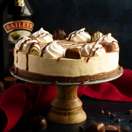 No Bake Baileys Cheesecake - Recipe photo by KitchenMason
