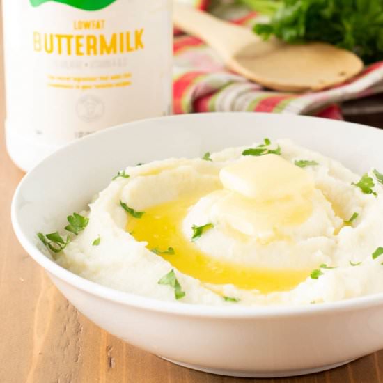 Creamy Buttermilk Cauliflower Mash - Recipe photo by Kelli @ Hungry Hobby