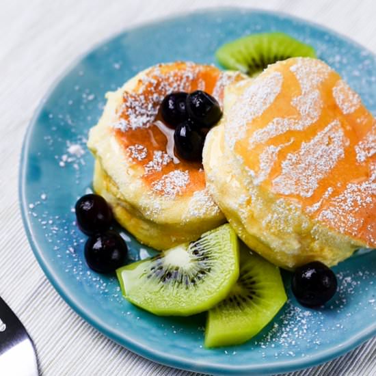 Fluffy Japanese Soufflé Pancakes - Recipe photo by Sudachi Recipes