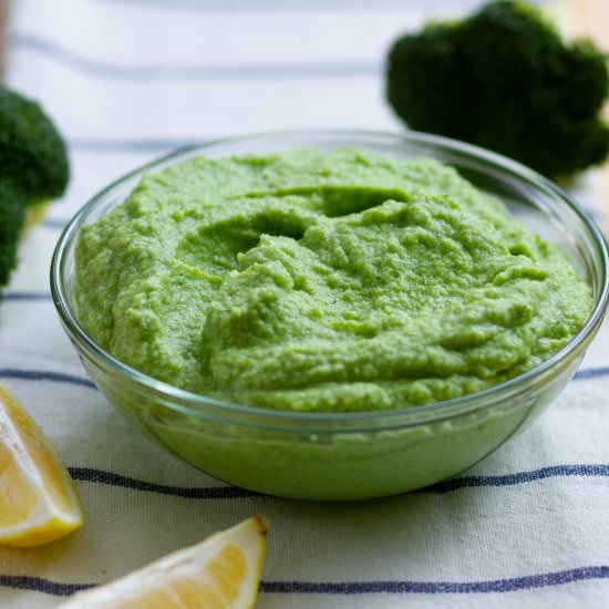 Broccoli purée - Recipe photo by mecooks.com