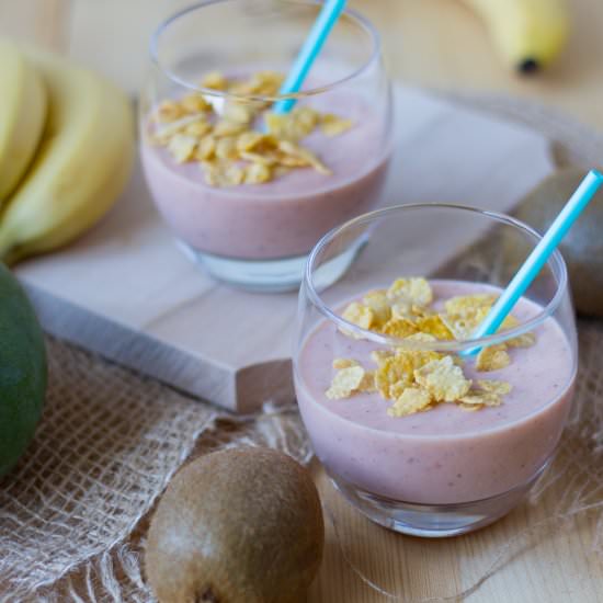 Strawberry and mango smoothie - Recipe photo by mecooks.com