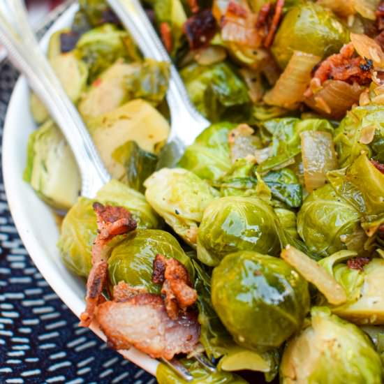 Bacon & Brown Sugar Brussel Sprouts - Recipe photo by jamjarkitchen