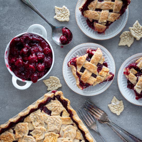 Cherry slab pie - Recipe photo by Aredspatula