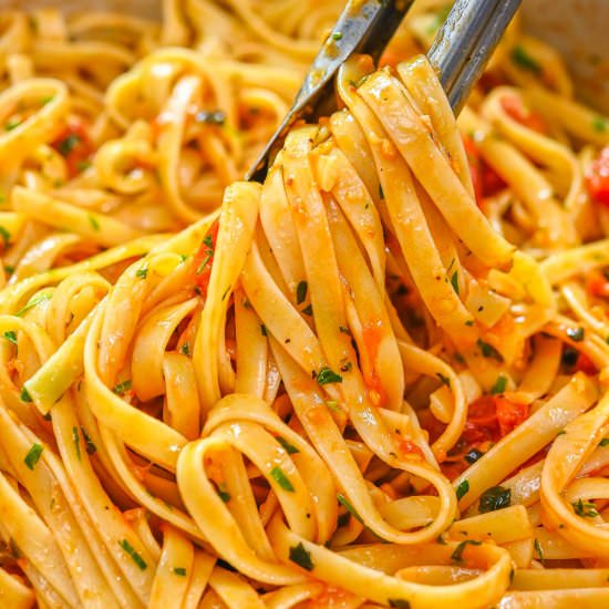 Fettuccine in Tomato Sauce - Recipe photo by COOKTORIA