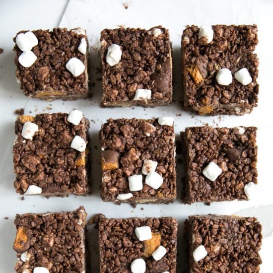 Peanut Butter Rice Krispie Treats - Recipe photo by theforkedspoon