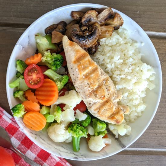 Low Calorie Chicken and Rice Bowl - Recipe photo by healthbeet