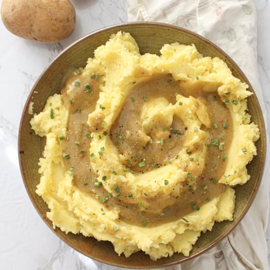 Instant pot vegan mashed potatoes - Recipe photo by DamnTastyVegan