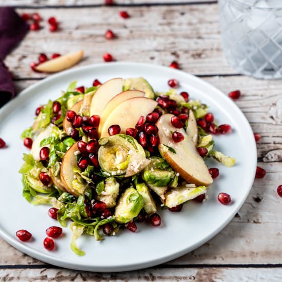 Shaved Brussels Sprouts Salad - Recipe photo by leisurefanclub
