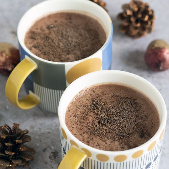 Healthy hot chocolate - Recipe photo by Mandy Sneaky Veg