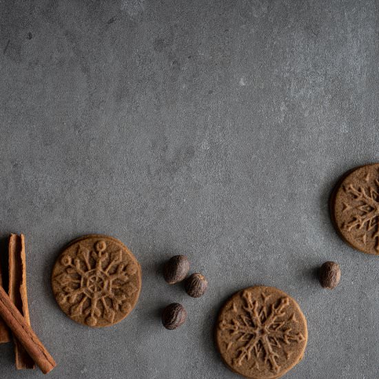 Gingerbread Stamped Cookies - Recipe photo by Aredspatula