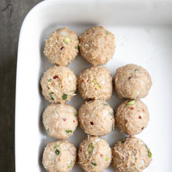 Easy Meatballs - Recipe photo by theforkedspoon