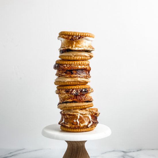 fluffernutter ritz sandwiches - Recipe photo by sheri silver