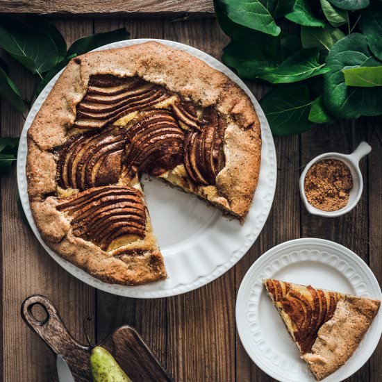 Rustic pear almond tart - Recipe photo by Sweetly Cakes