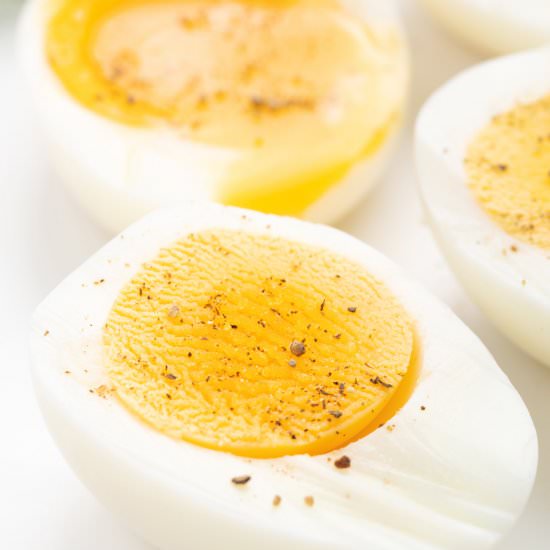 A Fine Guide on How to Boil Eggs - Recipe photo by healthyrecipes101