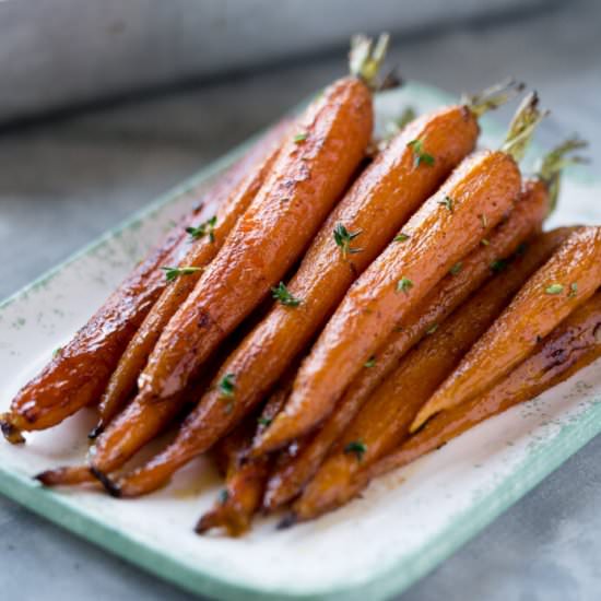 Easy Maple Roasted Carrots - Recipe photo by Sixhungryfeet