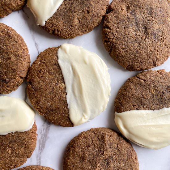 Healthy Soft Gingerbread Cookies - Recipe photo by frozen_bananas_