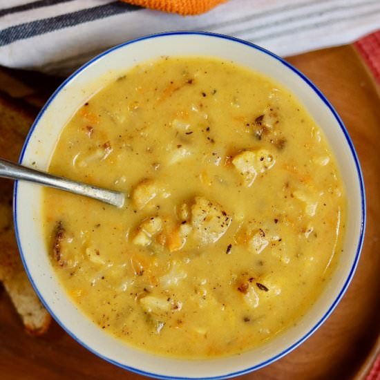 Roasted Cauliflower Soup (Vegan) - Recipe photo by Cheeky Chickpea