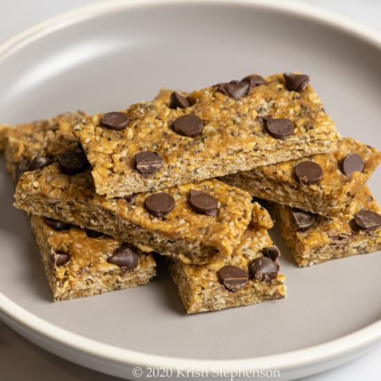 Peanut Butter Oatmeal Protein Bar - Recipe photo by cookcraftcultivate