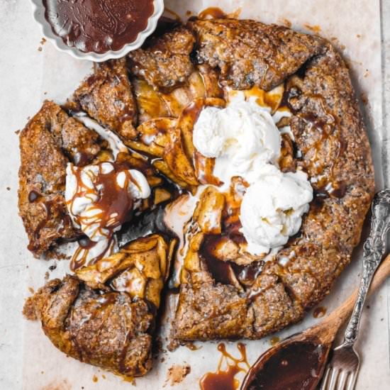 Caramel Apple Gingerbread Galette - Recipe photo by thecupcakechronicles
