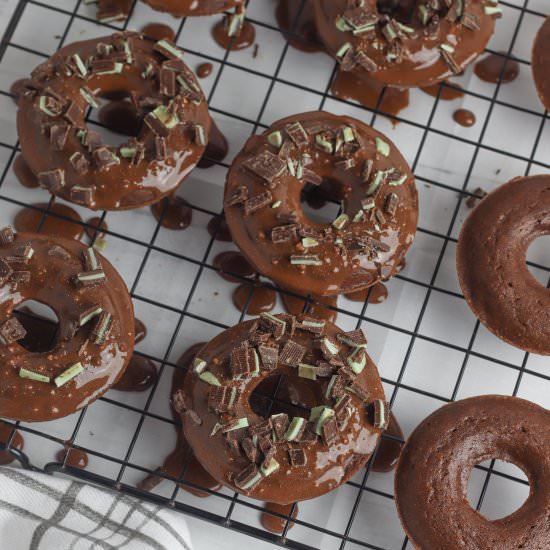 Mint Chocolate Donut Recipe - Recipe photo by lifebeginswithdessert