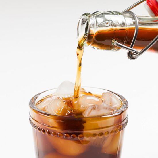 How to Make Homemade Kahlua - Recipe photo by cupcakeproject