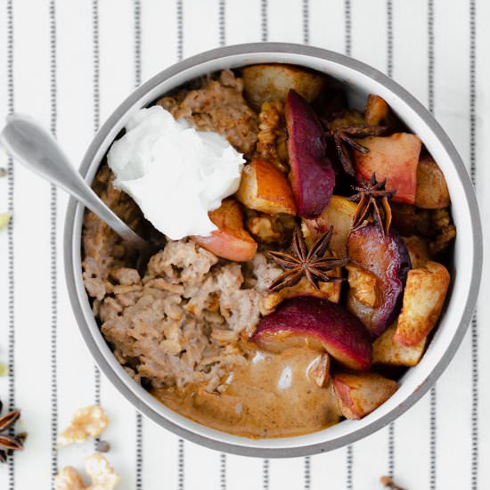 Winter Spiced Oatmeal - Recipe photo by thehealthfulideas