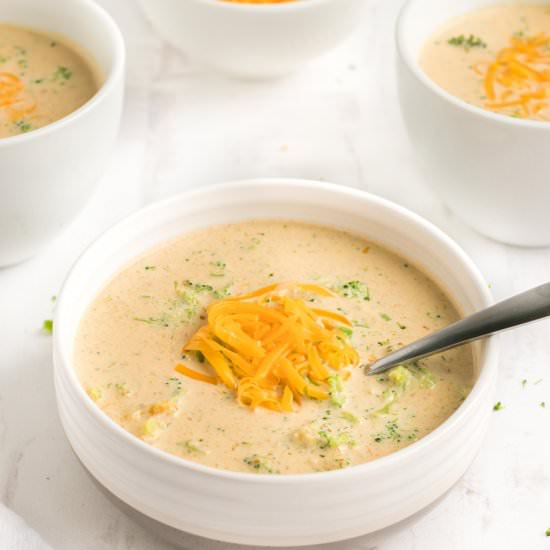 Broccoli Cheese Soup - Recipe photo by littlebitrecipes