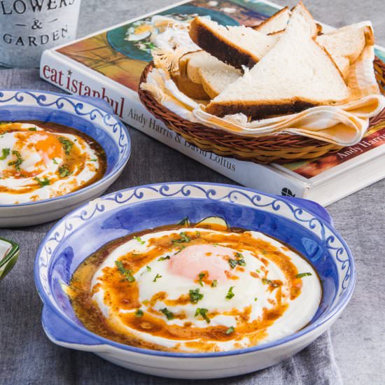Cilbir – Turkish Poached eggs - Recipe photo by anindya0909