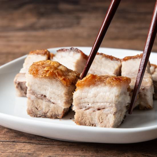 Instant Pot Crispy Pork Belly - Recipe photo by Pressure Cook Recipes