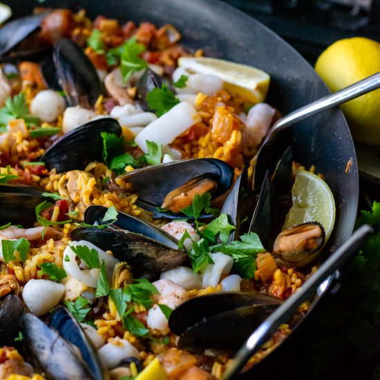 Easy Mixed Seafood Paella - Recipe photo by whattheforksfordinner