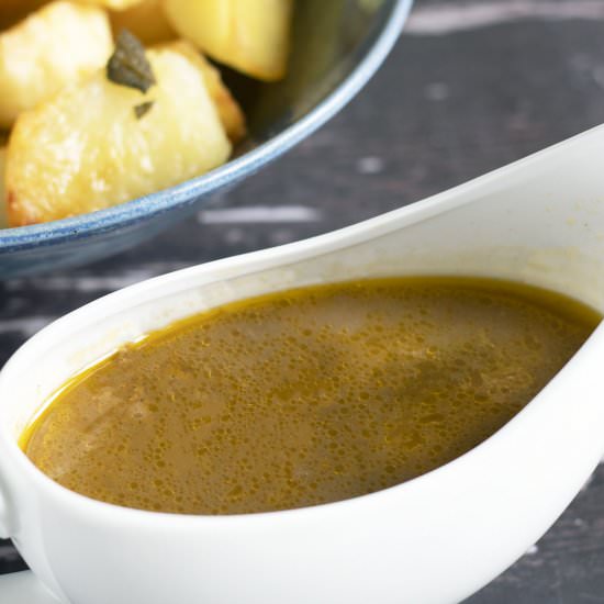 Vegan mushroom gravy - Recipe photo by Mandy Sneaky Veg