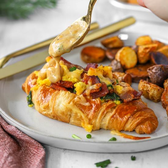 Bacon and Egg Croissant Boats - Recipe photo by Honestfoodie_blog