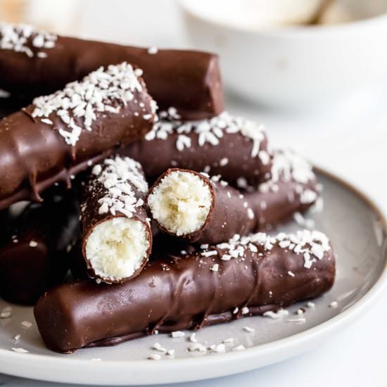 Coconut Chocolate Bars - Recipe photo by jernejkitchen