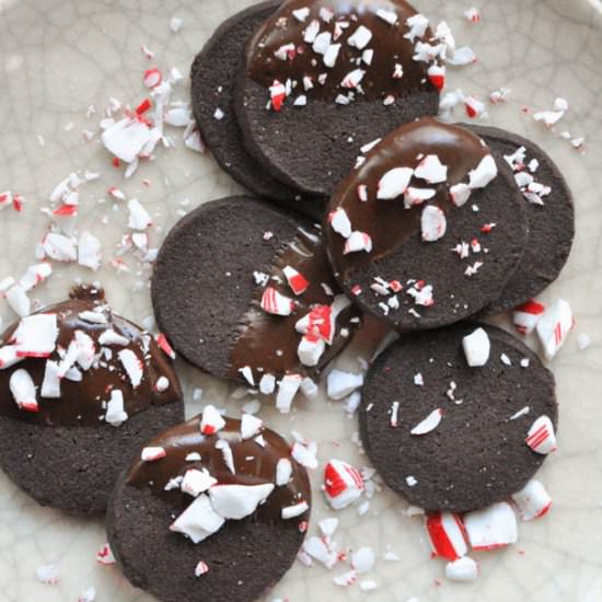 Chocolate Peppermint Cookies - Recipe photo by The Crunchy Carrot