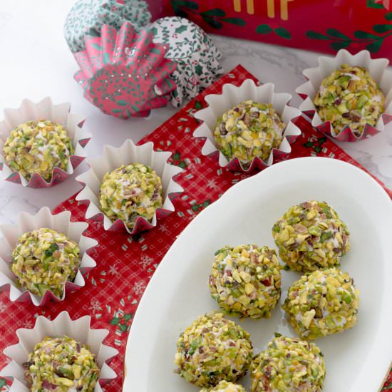 Pistachio covered balls - Recipe photo by lericettediluci