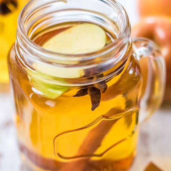 Spiked Apple Cider - Recipe photo by julieseatsandtreats