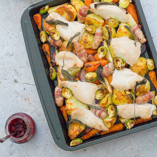 Easy Christmas Turkey Traybake - Recipe photo by easypeasyfoodie