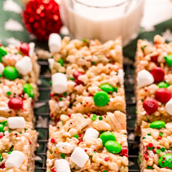 Christmas Rice Krispies Treat - Recipe photo by FoodFolksandFun