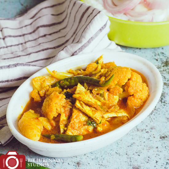 Bengali Cauliflower Egg Jhol - Recipe photo by anindya0909