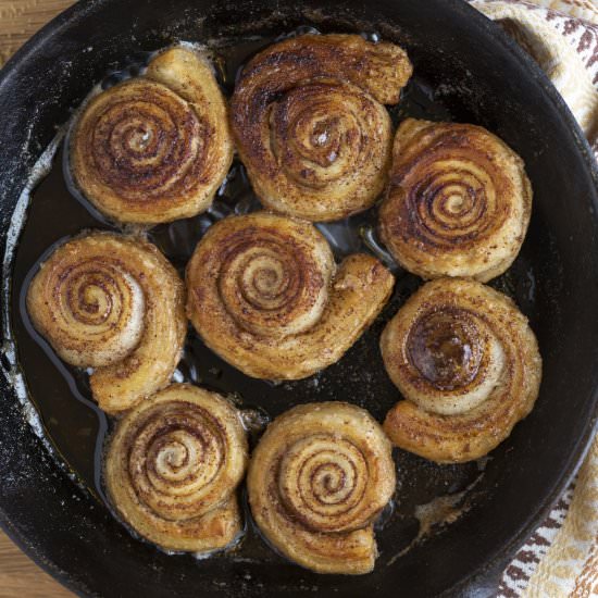 Puff pastry cinnamon rolls - Recipe photo by electricbluefood