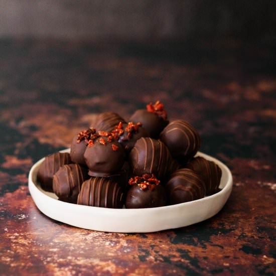 Date caramel truffles - Recipe photo by vanillafrost4