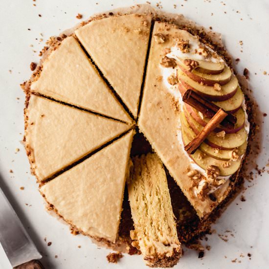 Russian Apple Cake - Recipe photo by damnspicy
