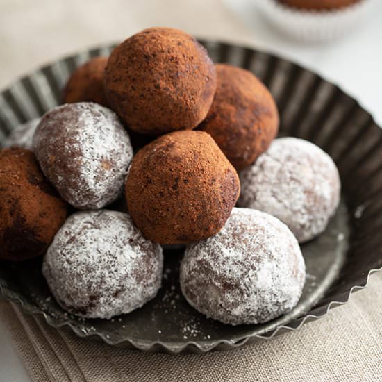 Rum Balls - Recipe photo by bellyfull