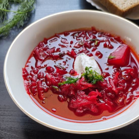 Vegan borscht - Recipe photo by greenbowl2soul