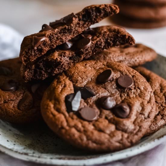 Double Chocolate Tahini Cookies - Recipe photo by Macaroniebites