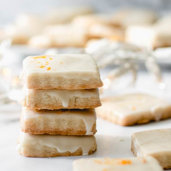 Cardamom Shortbread Cookies - Recipe photo by stateofdinner