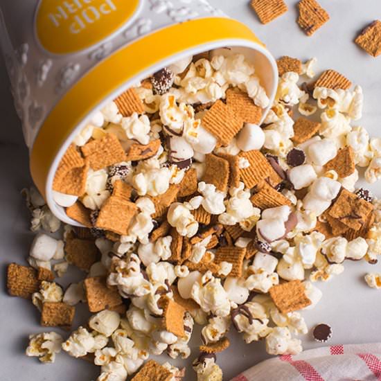 S'mores Popcorn - Recipe photo by bellyfull