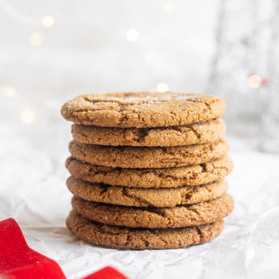 Vegan Gingersnap Cookies - Recipe photo by cookiedoughdiaries