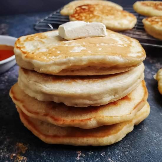 vegan buttermilk pancakes - Recipe photo by brokebankvegan