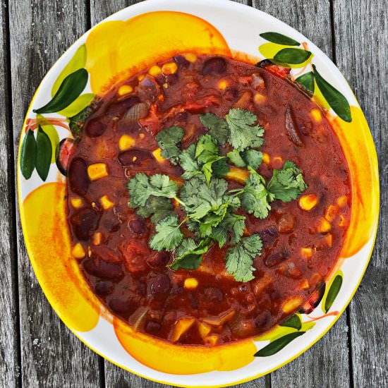 Healthy Vegan Chilli Sin Carne - Recipe photo by voach_thevegancoach